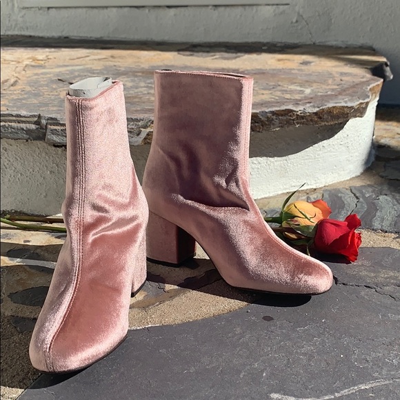 New Free People Cecile Velvet Ankle Boots Pink - Picture 13 of 16